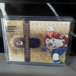 Superstar Nathan Mackinnon Upper Deck Artifacts Treasured Swatches 2021-22